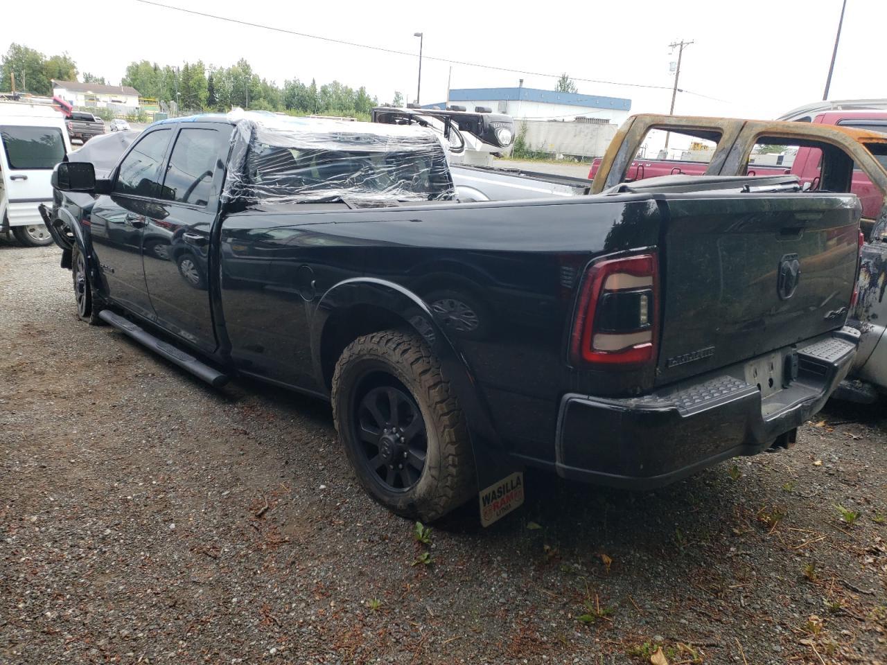 2020 Ram 3500 Laramie - Фото 2