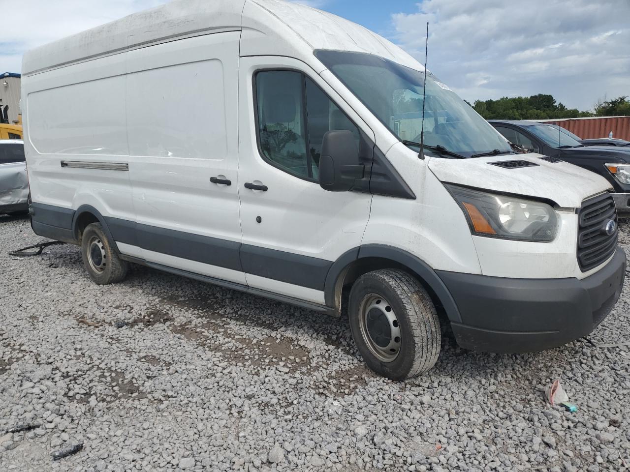 2015 Ford Transit Cargo Van T- - Фото 4