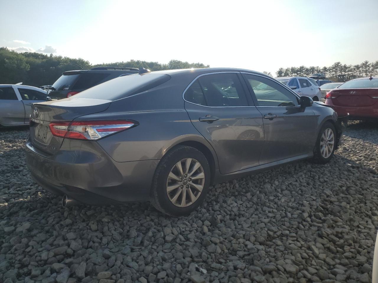 2019 Toyota Camry L - Image 3