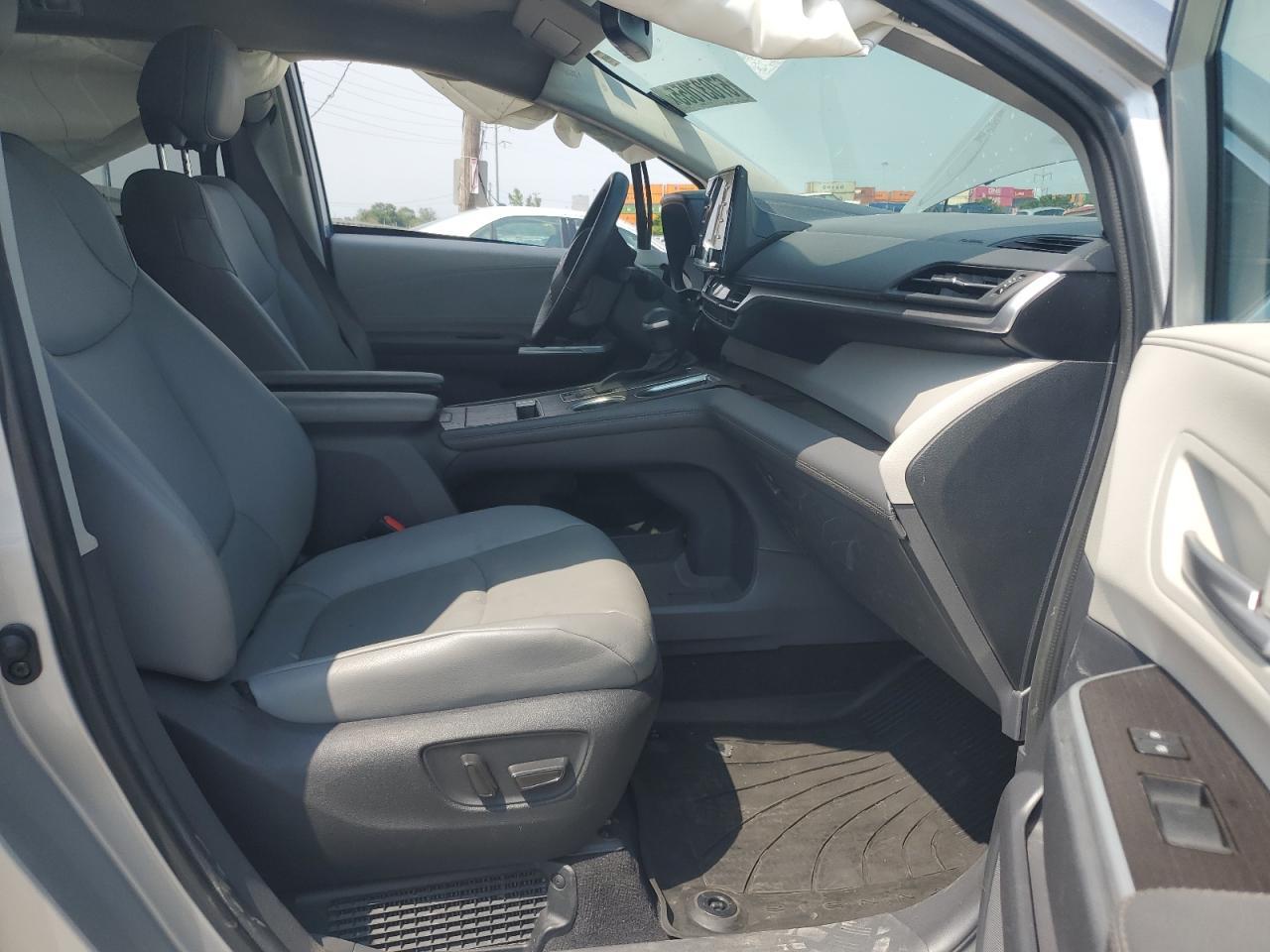 2023 Toyota Sienna Xle - Фото 7