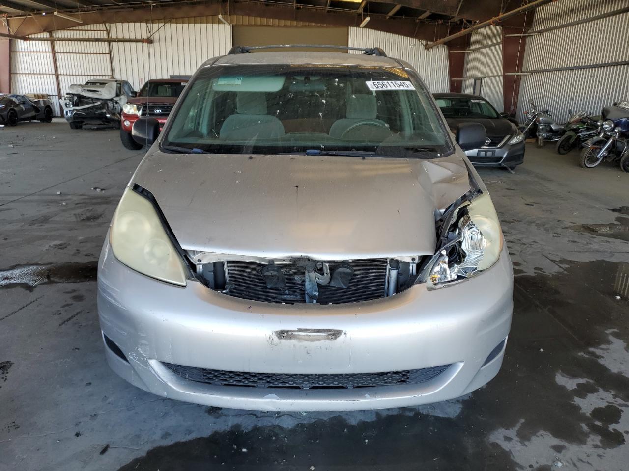 2006 Toyota Sienna Le 8 Passenger - Фото 5