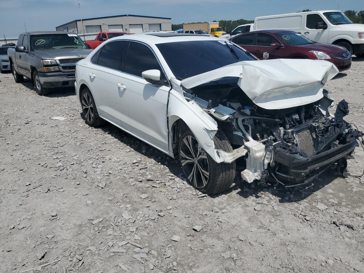 2022 Volkswagen Passat Se - Фото 4