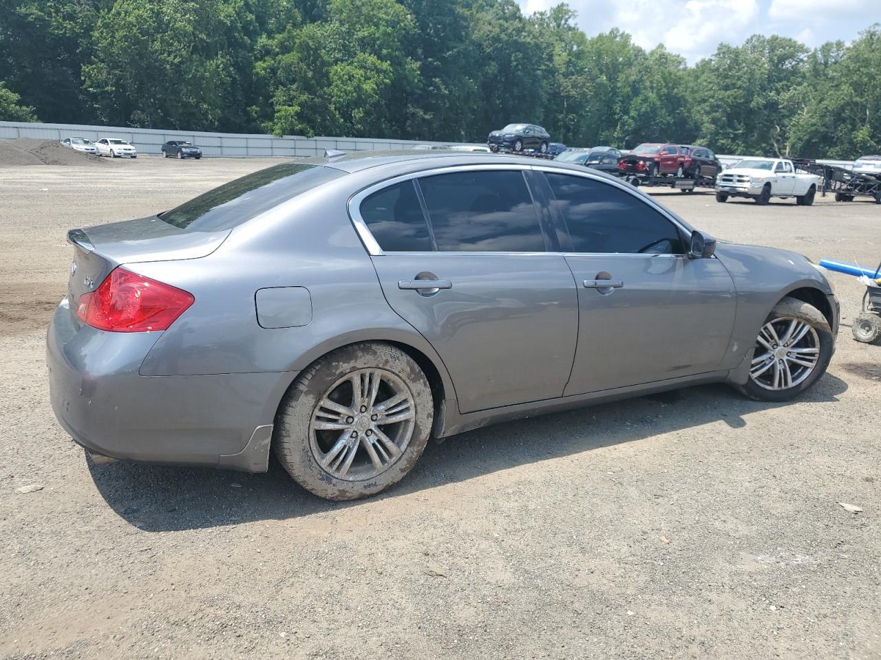 2013 Infiniti G37 - Фото 3