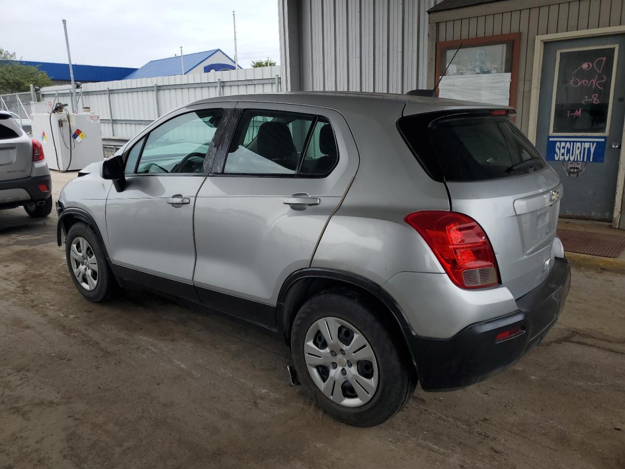 2016 Chevrolet Trax Ls - Image 2