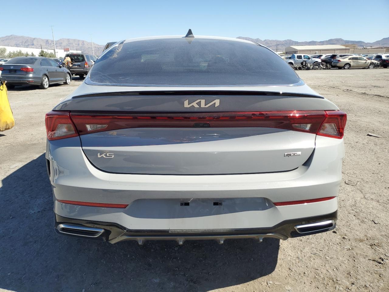 2023 Kia K5 Gt Line - Image 6
