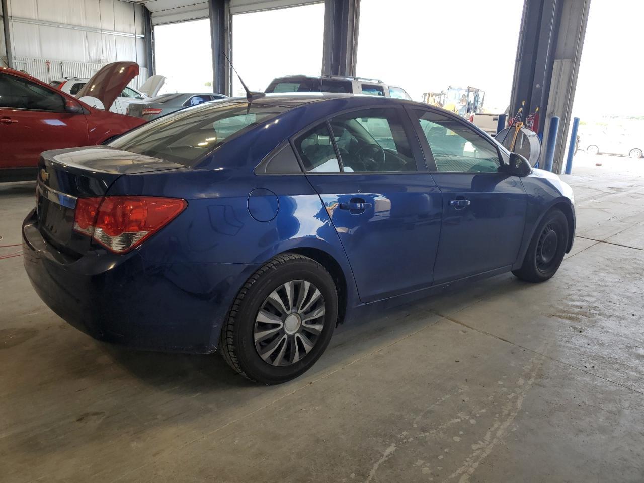 2013 Chevrolet Cruze Ls - Фото 3