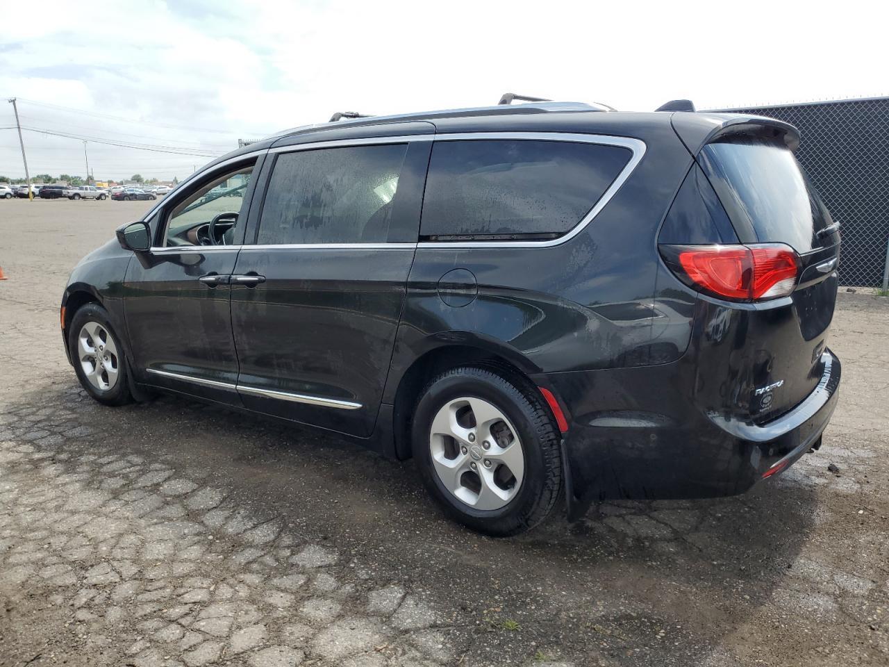 2017 Chrysler Pacifica Touring L Plus - Image 2