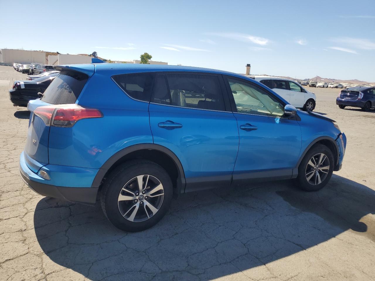 2018 Toyota Rav4 Adventure - Фото 3