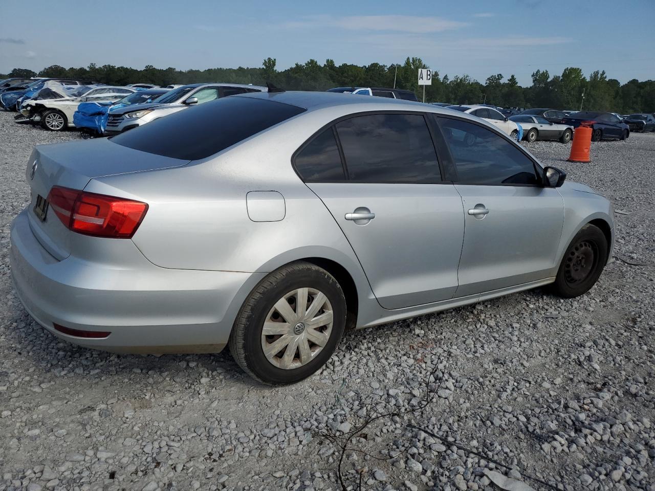 2015 Volkswagen Jetta Base - Фото 3