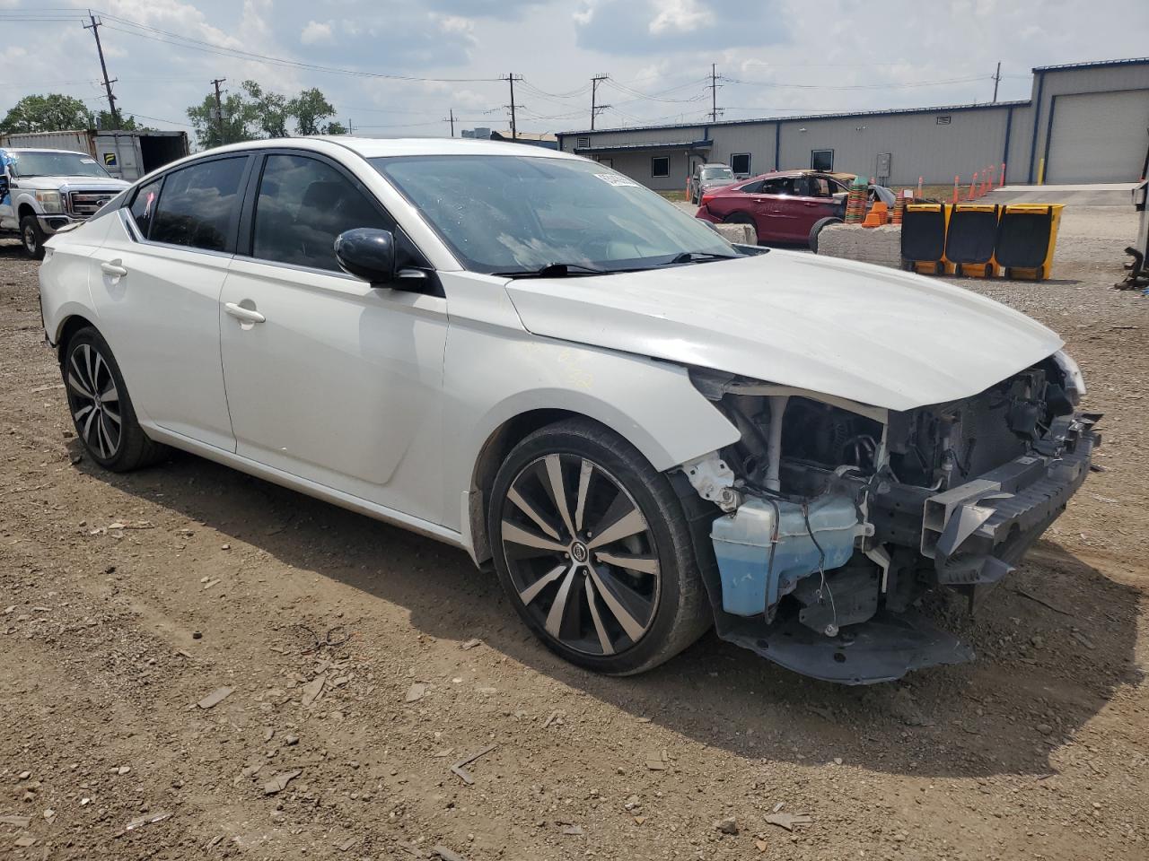 2019 Nissan Altima Sr - Image 4