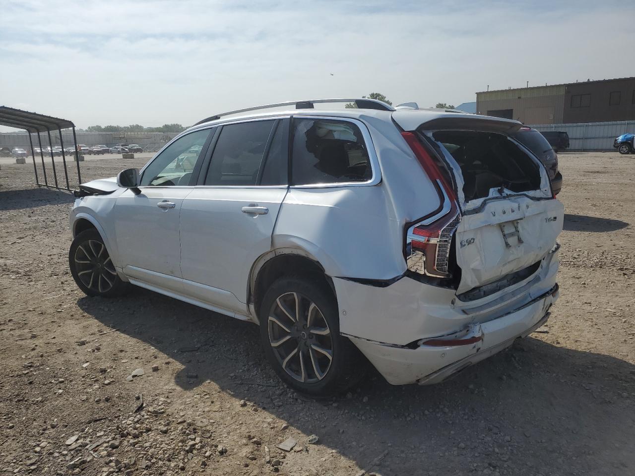 2017 Volvo Xc90 T6 - Image 2