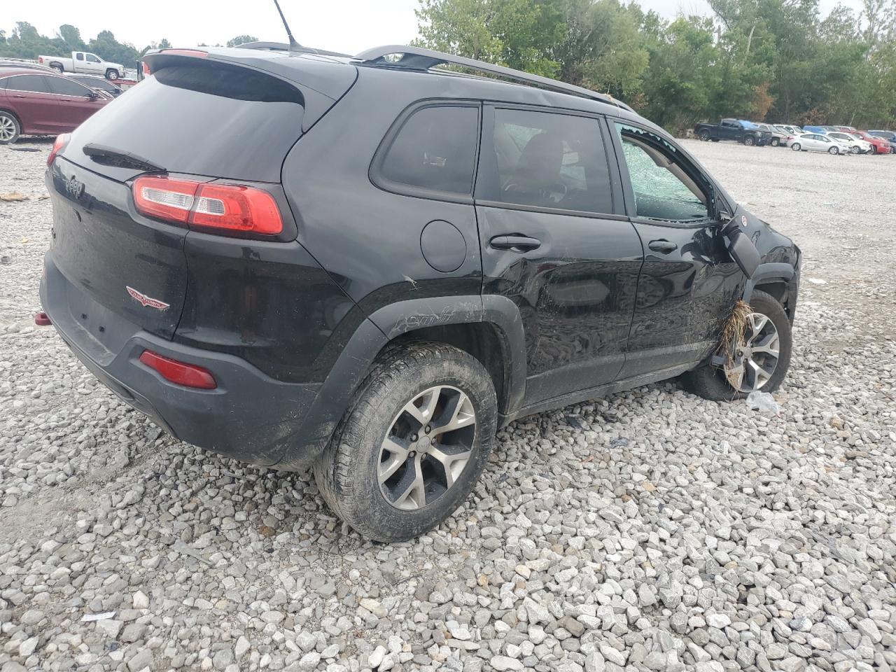 2015 Jeep Cherokee Trailhawk - Image 3