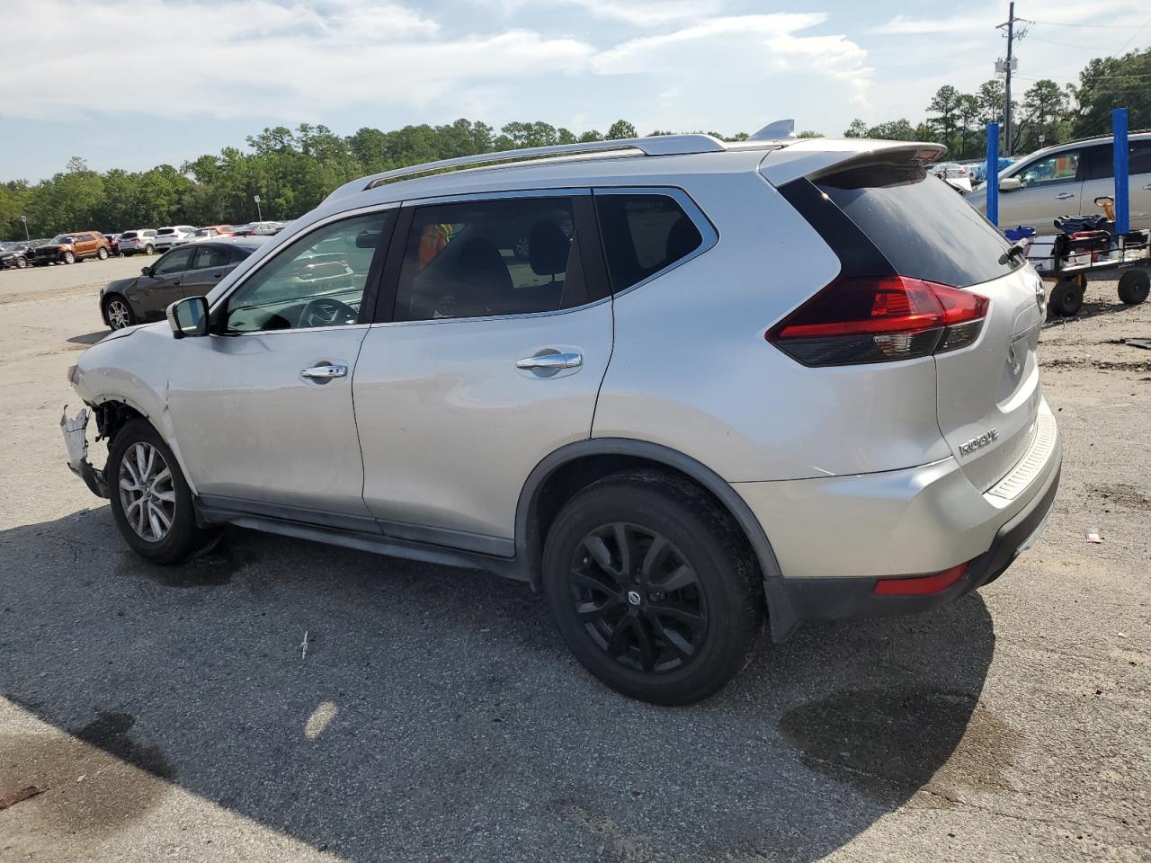 2018 Nissan Rogue S - Image 2