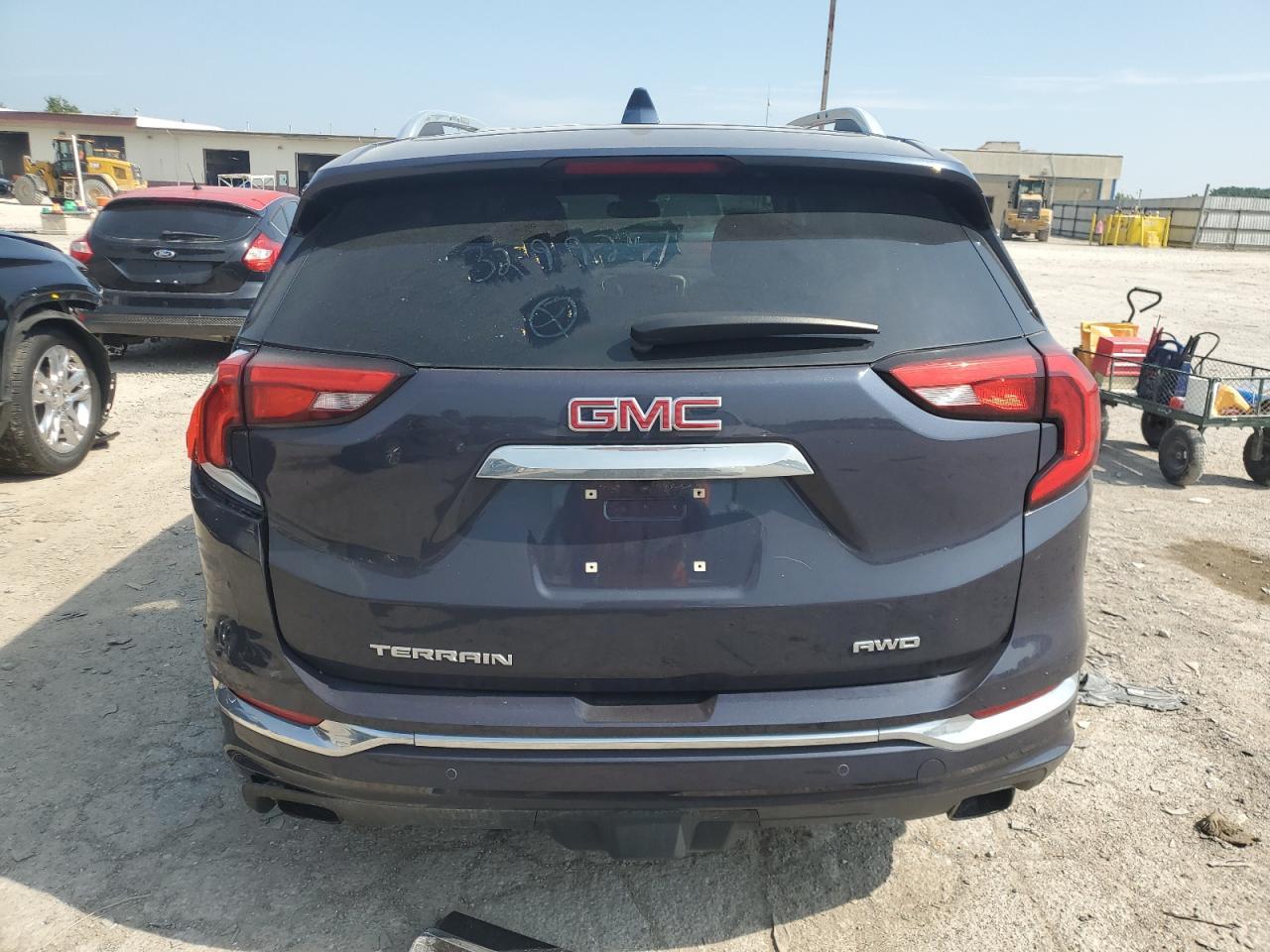 2018 GMC Terrain Denali - Image 6