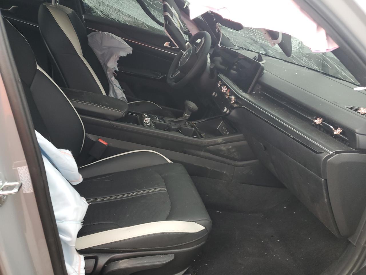 2025 Kia K5 Gt Line - Фото 7