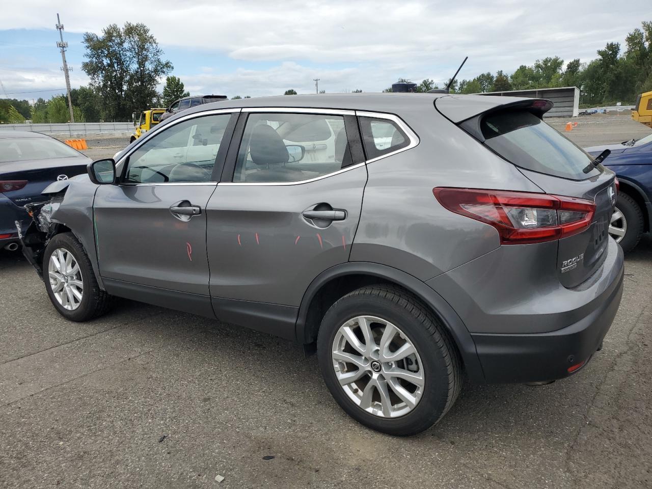2021 Nissan Rogue Sport S - Image 2
