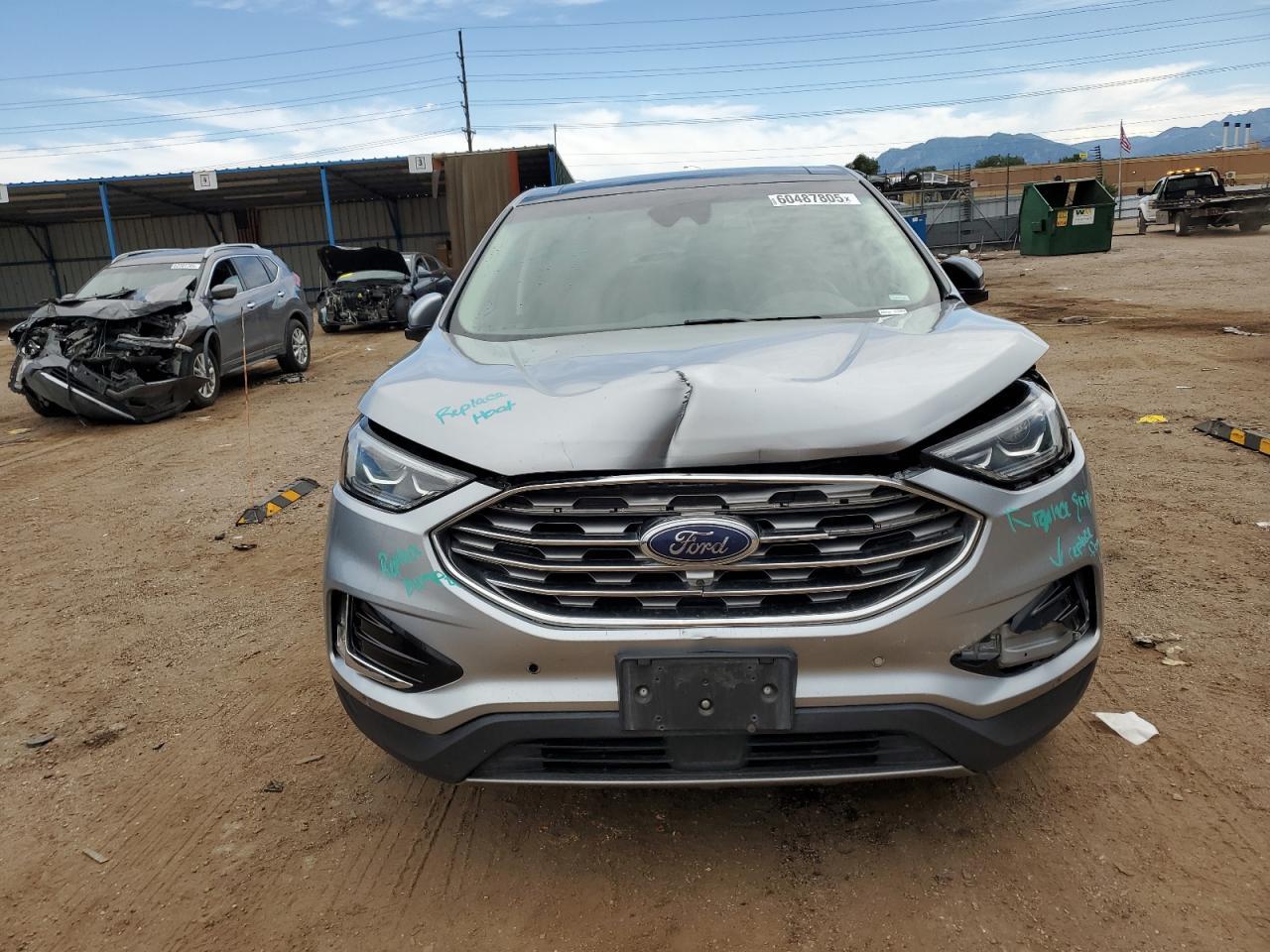 2020 Ford Edge Titanium - Фото 5