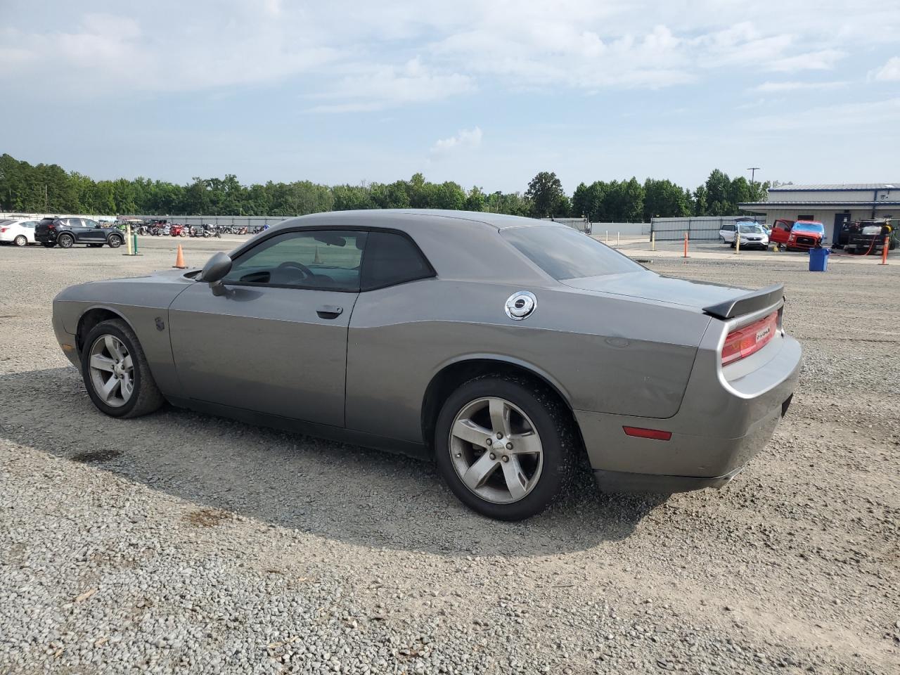 2011 Dodge Challenger - Image 2