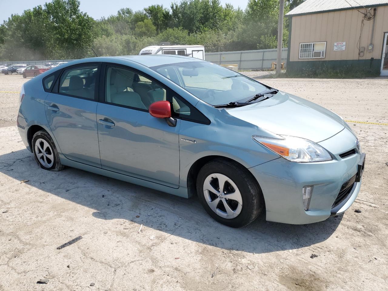 2013 Toyota Prius - Фото 4