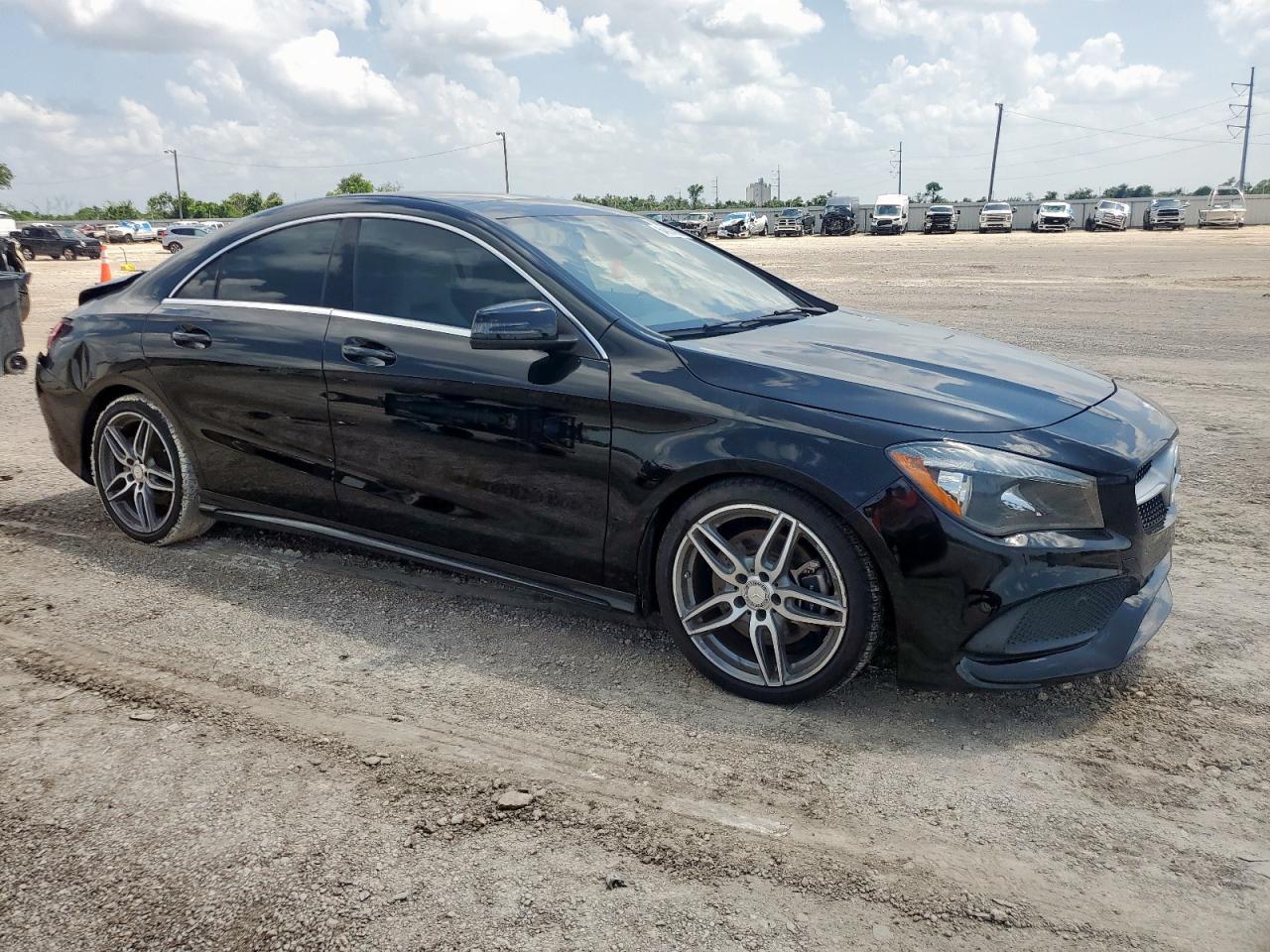 2017 Mercedes-Benz Cla 250 - Фото 4