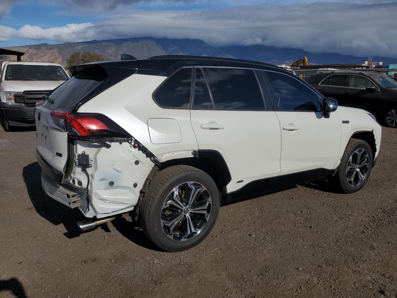 2021 Toyota Rav4 Prime Xse - Image 3