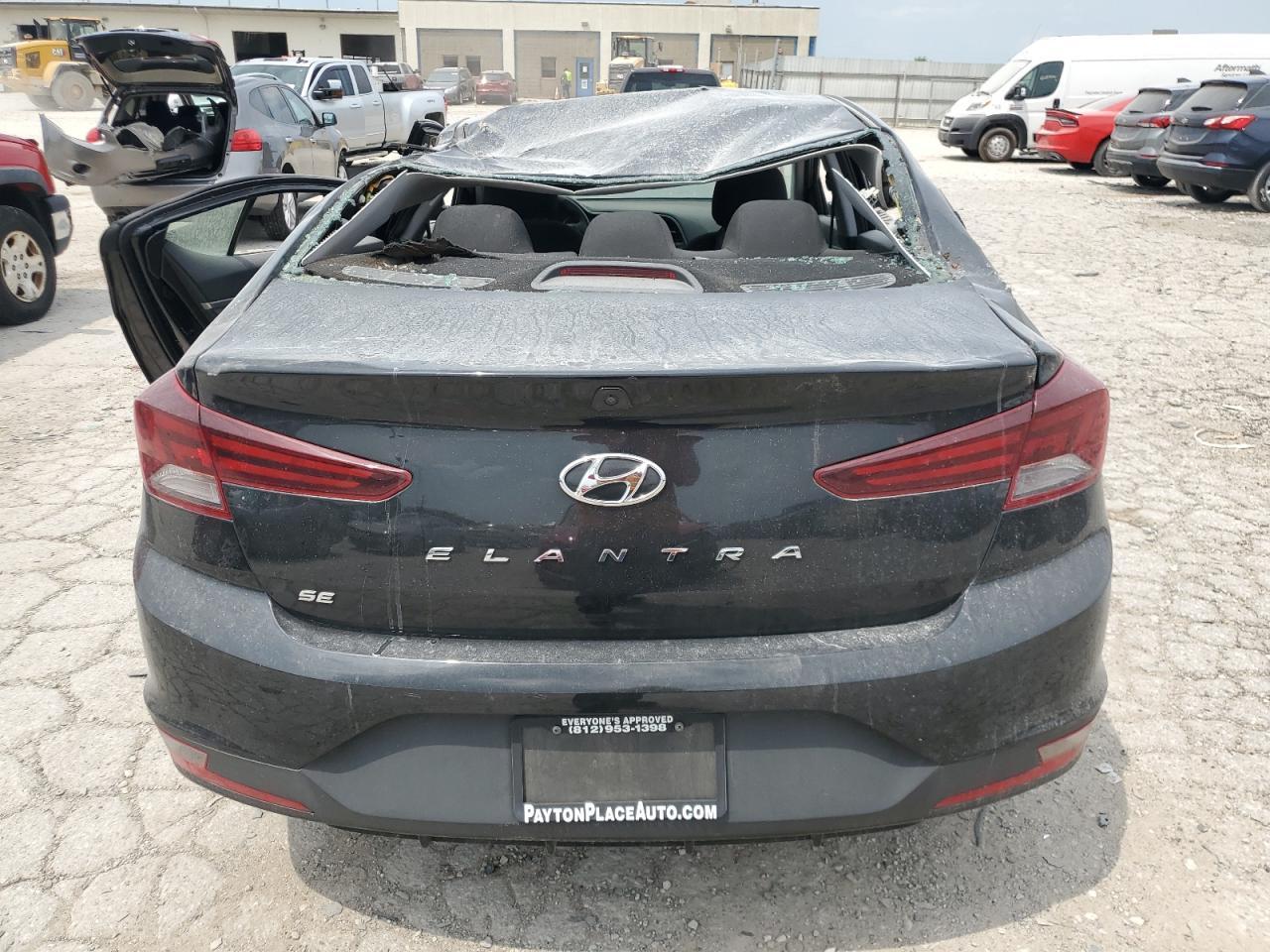 2019 Hyundai Elantra Se - Image 6