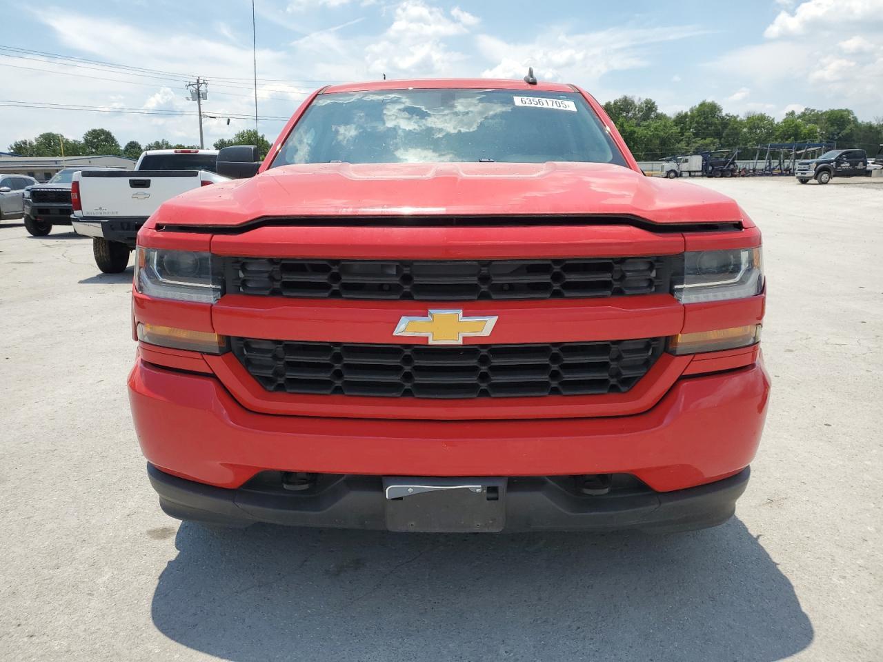 2016 Chevrolet Silverado K1500 Custom - Фото 5