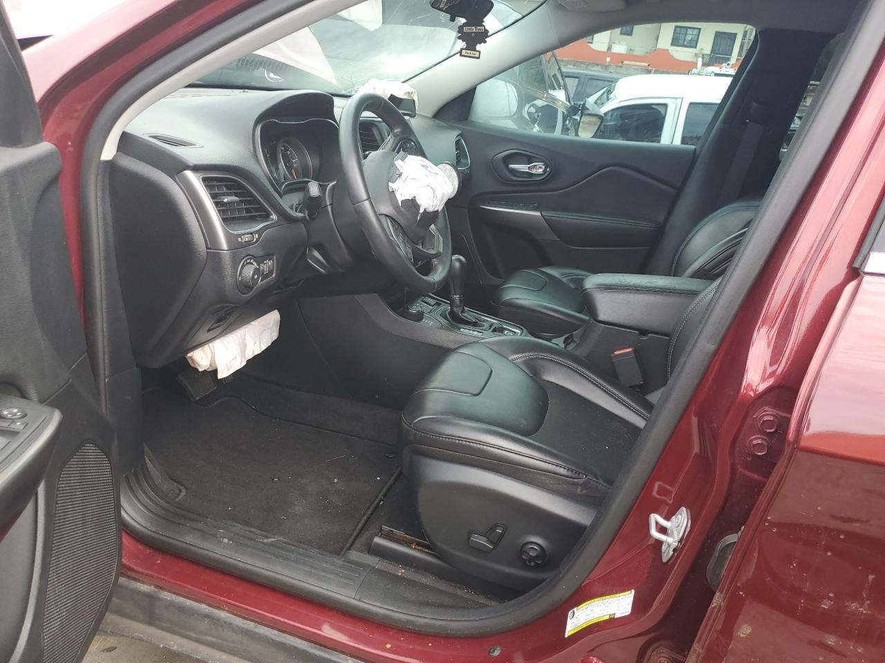 2019 Jeep Cherokee Latitude Plus - Фото 7