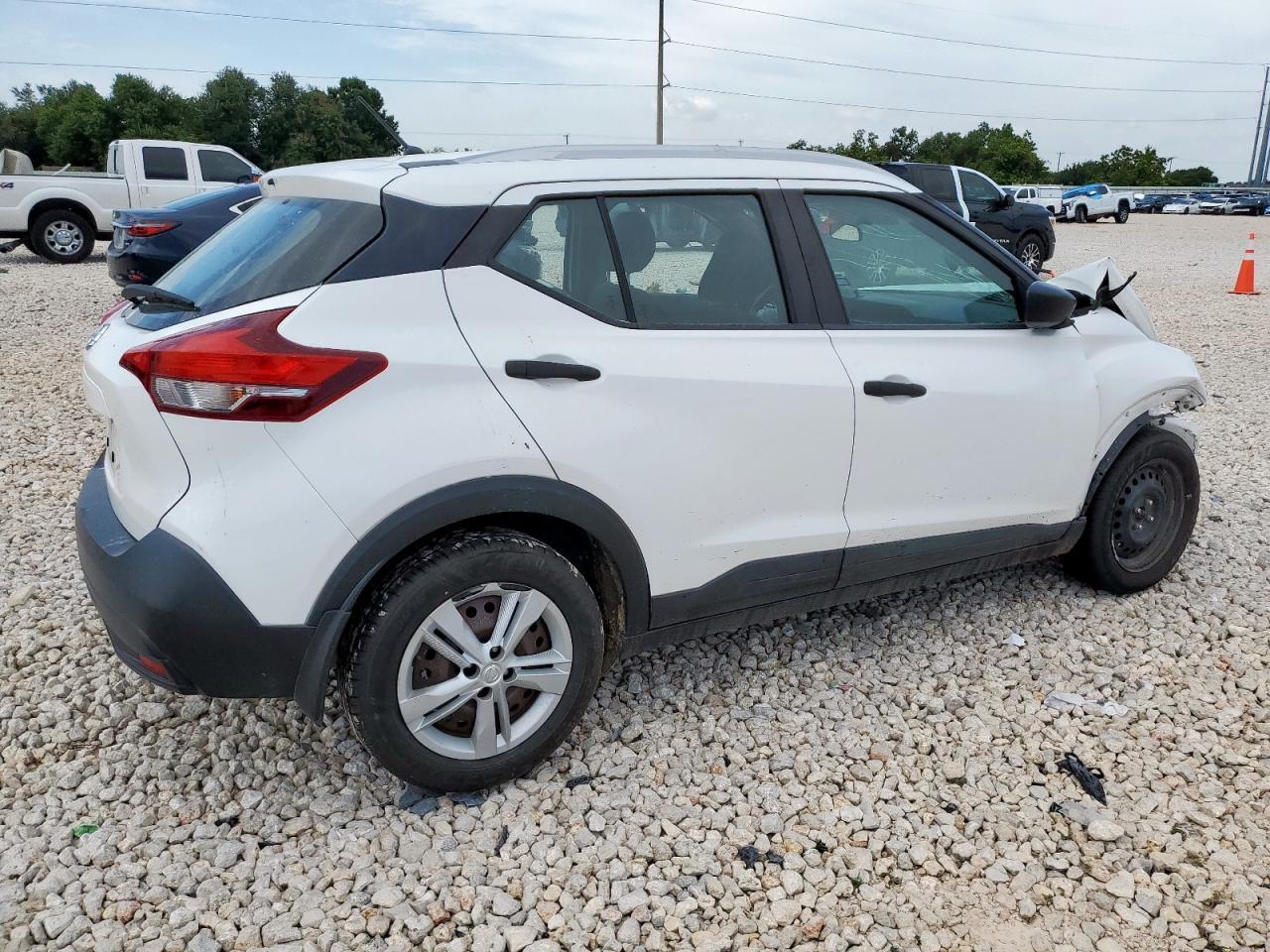 2018 Nissan Kicks S - Фото 3