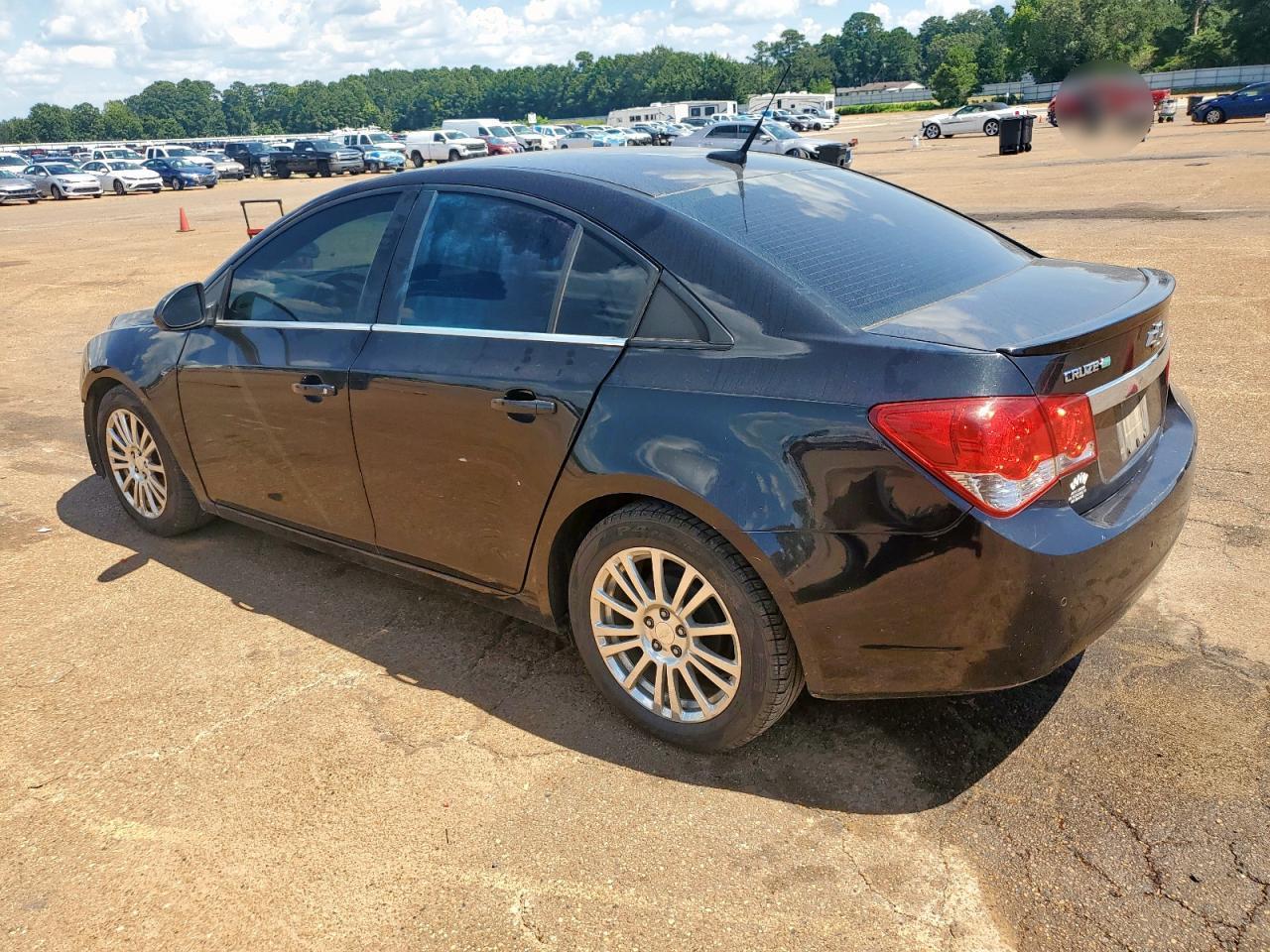 2014 Chevrolet Cruze Eco - Image 2