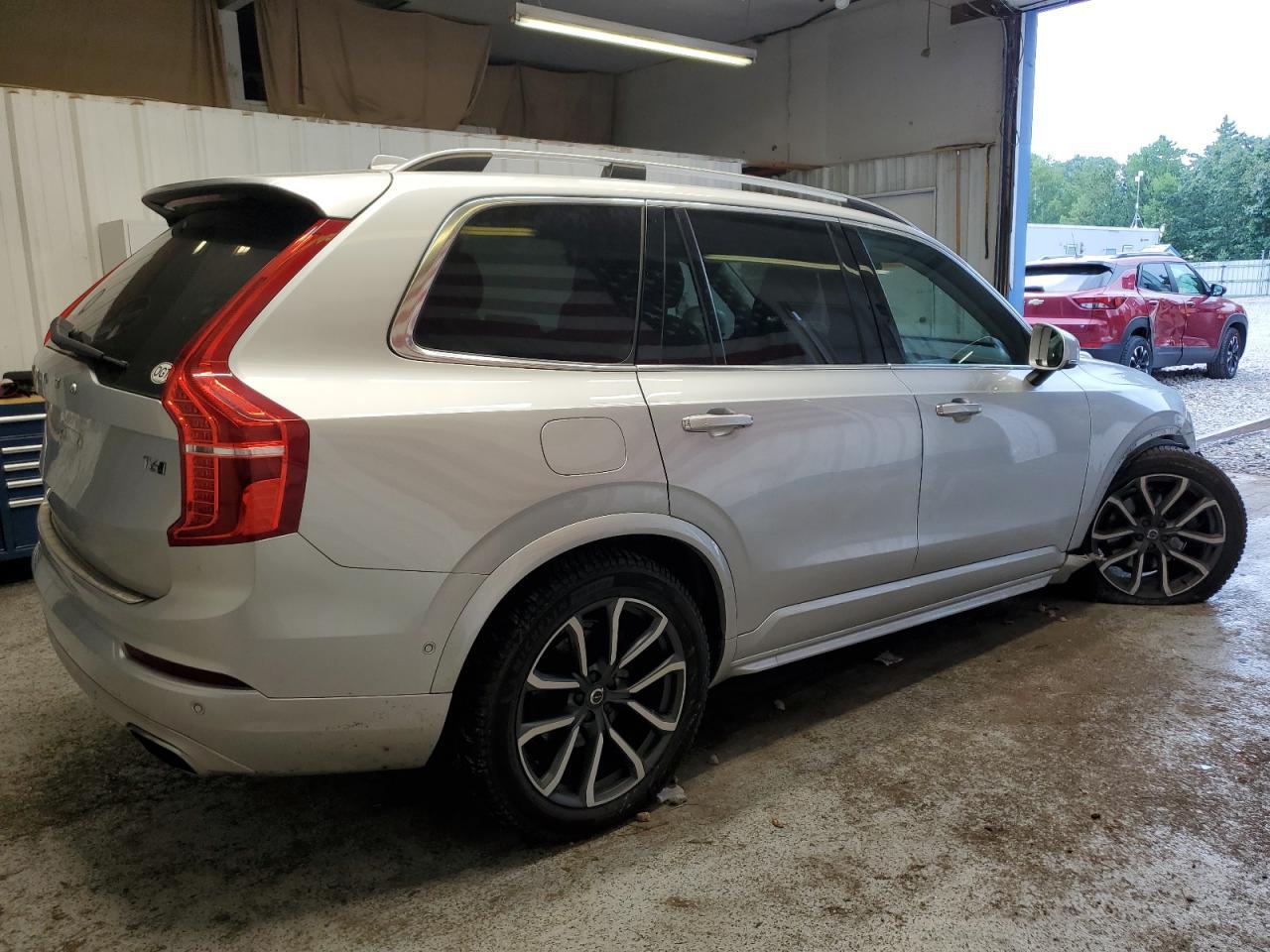 2017 Volvo Xc90 T6 - Фото 3