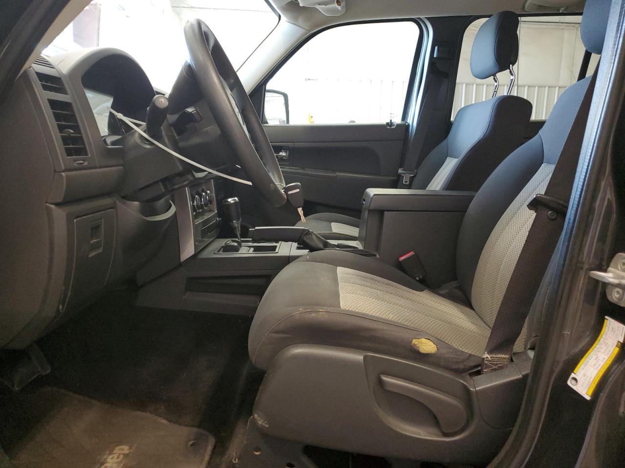 2010 Jeep Liberty Sport - Image 7