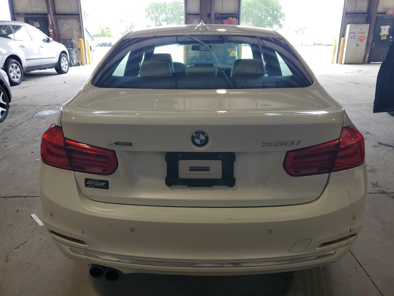 2017 BMW 330 Xi - Image 6