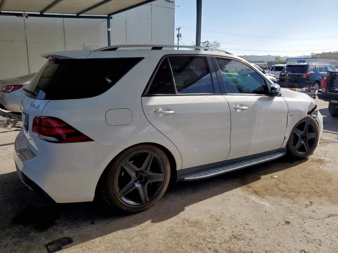 2017 Mercedes-Benz Gle 43 Amg - Фото 3