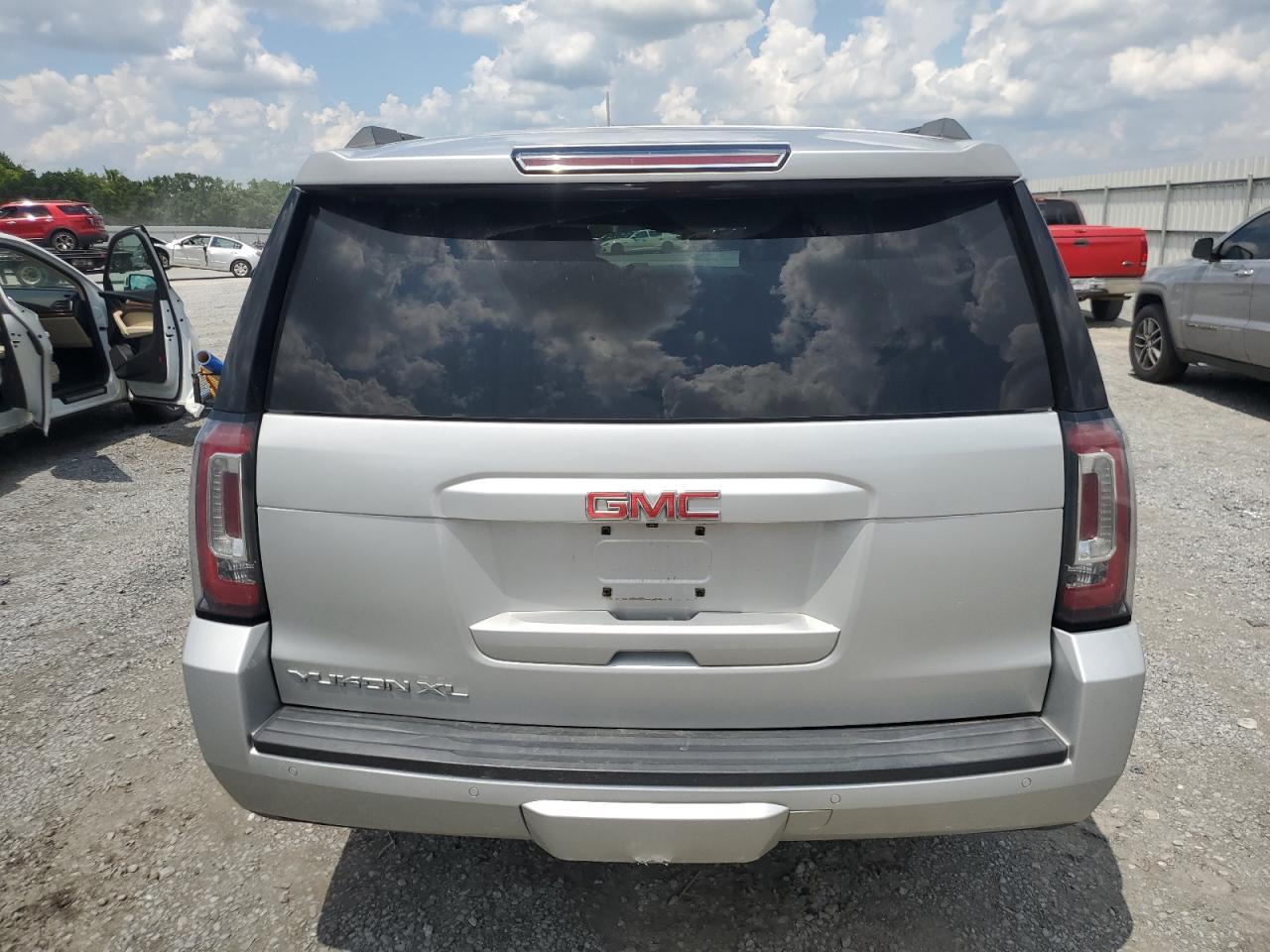 2019 GMC Yukon Xl K1500 Slt - Image 6