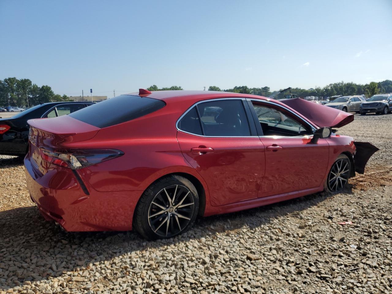 2021 Toyota Camry Se - Image 3