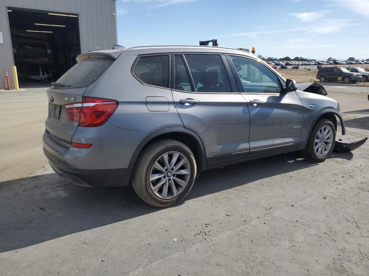 2016 BMW X3 xDrive28D - Фото 3