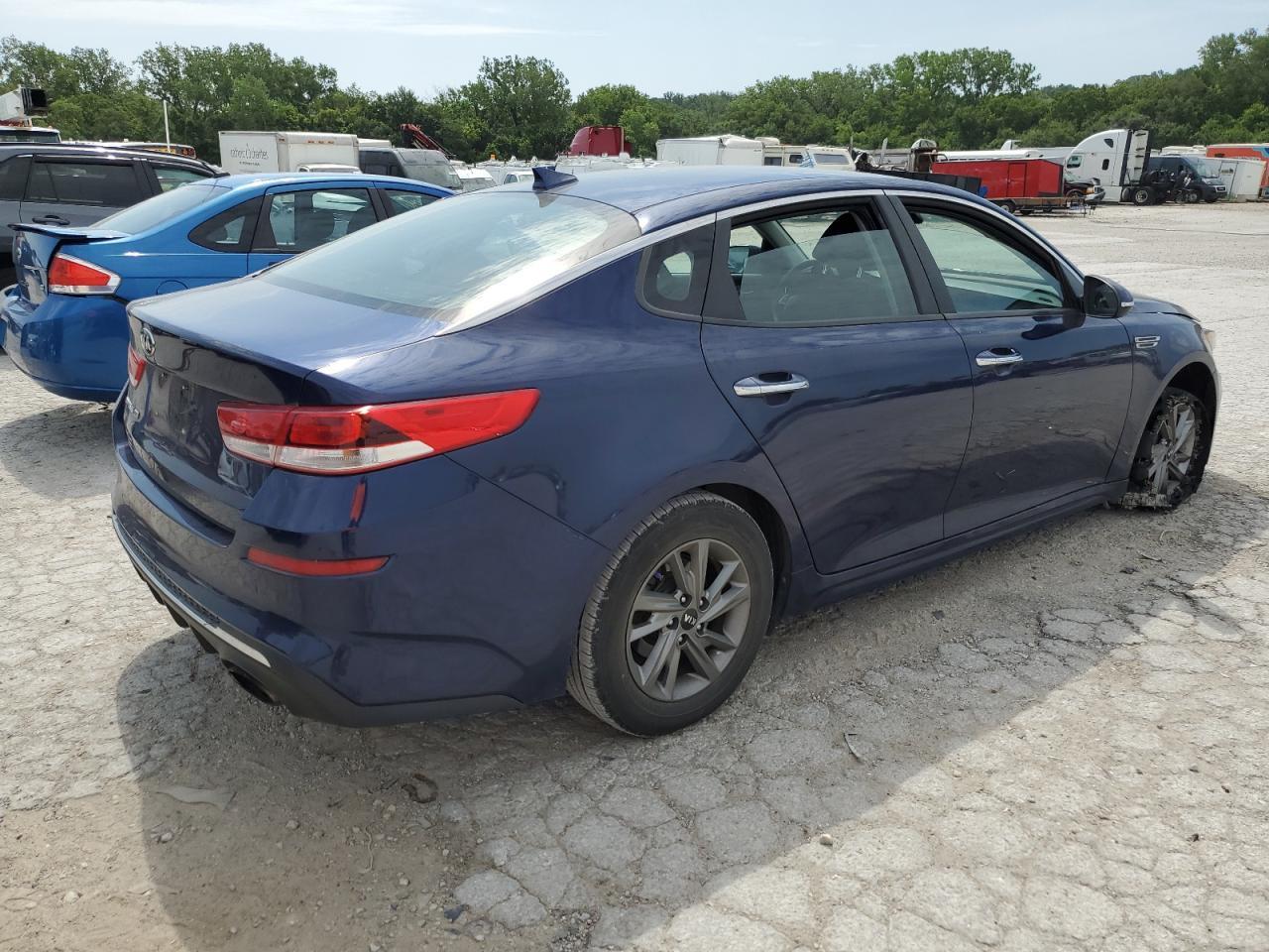 2019 Kia Optima Lx - Фото 3