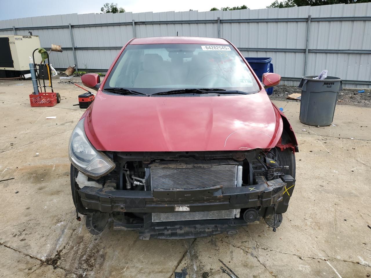 2013 Hyundai Accent Gls - Фото 5