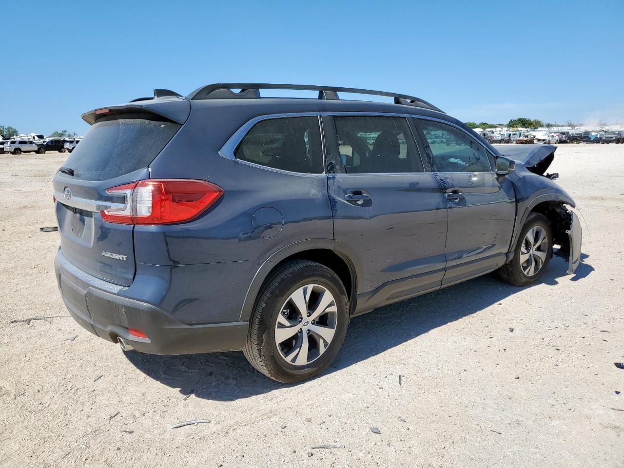 2025 Subaru Ascent Premium - Фото 3