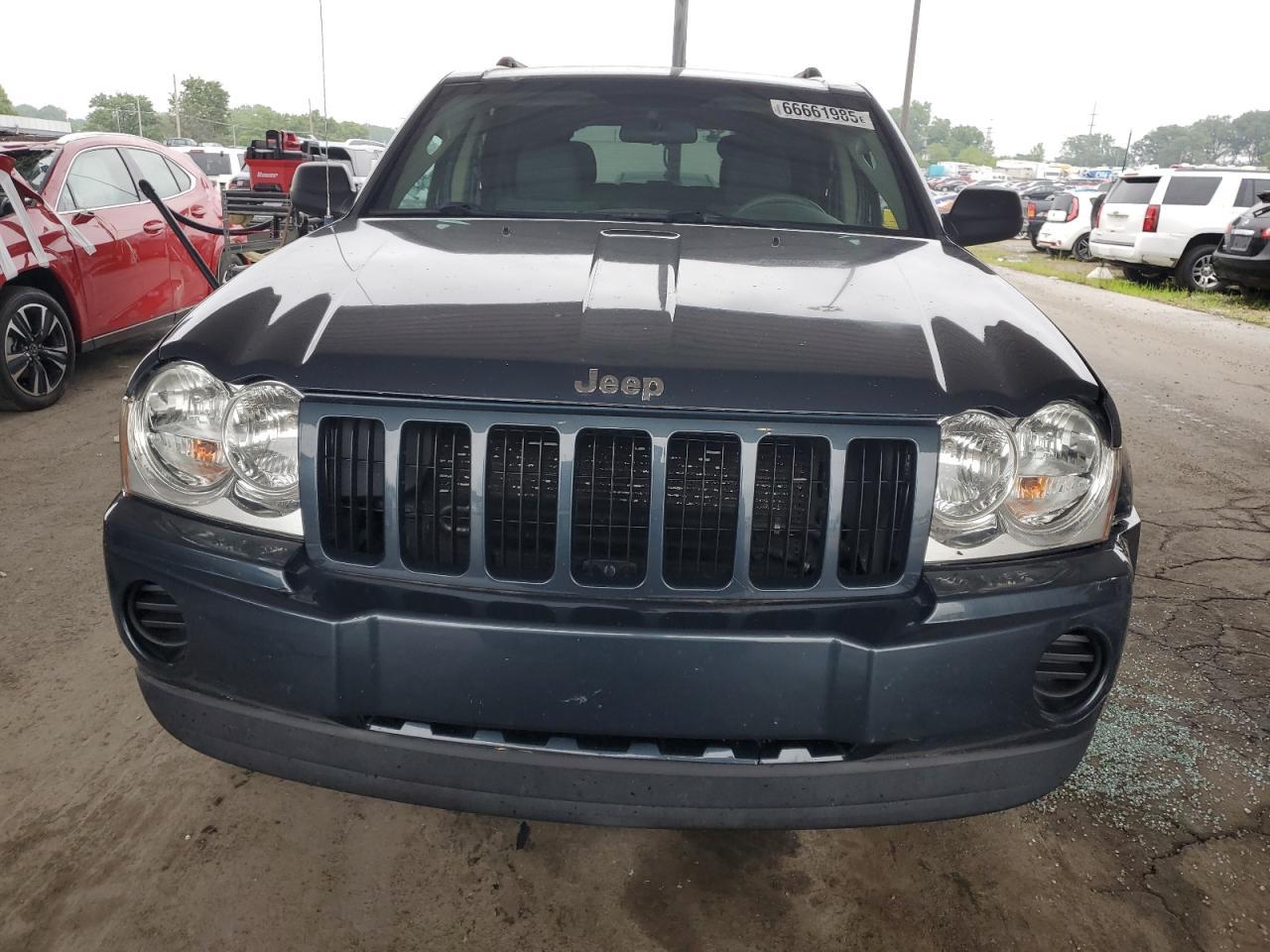 2007 Jeep Grand Cherokee Laredo - Image 5