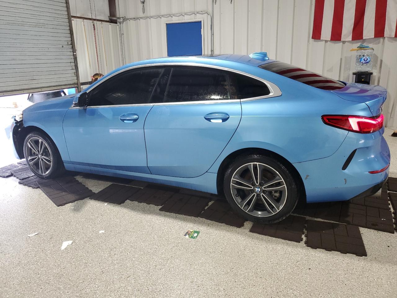 2021 BMW 228Xi - Фото 2