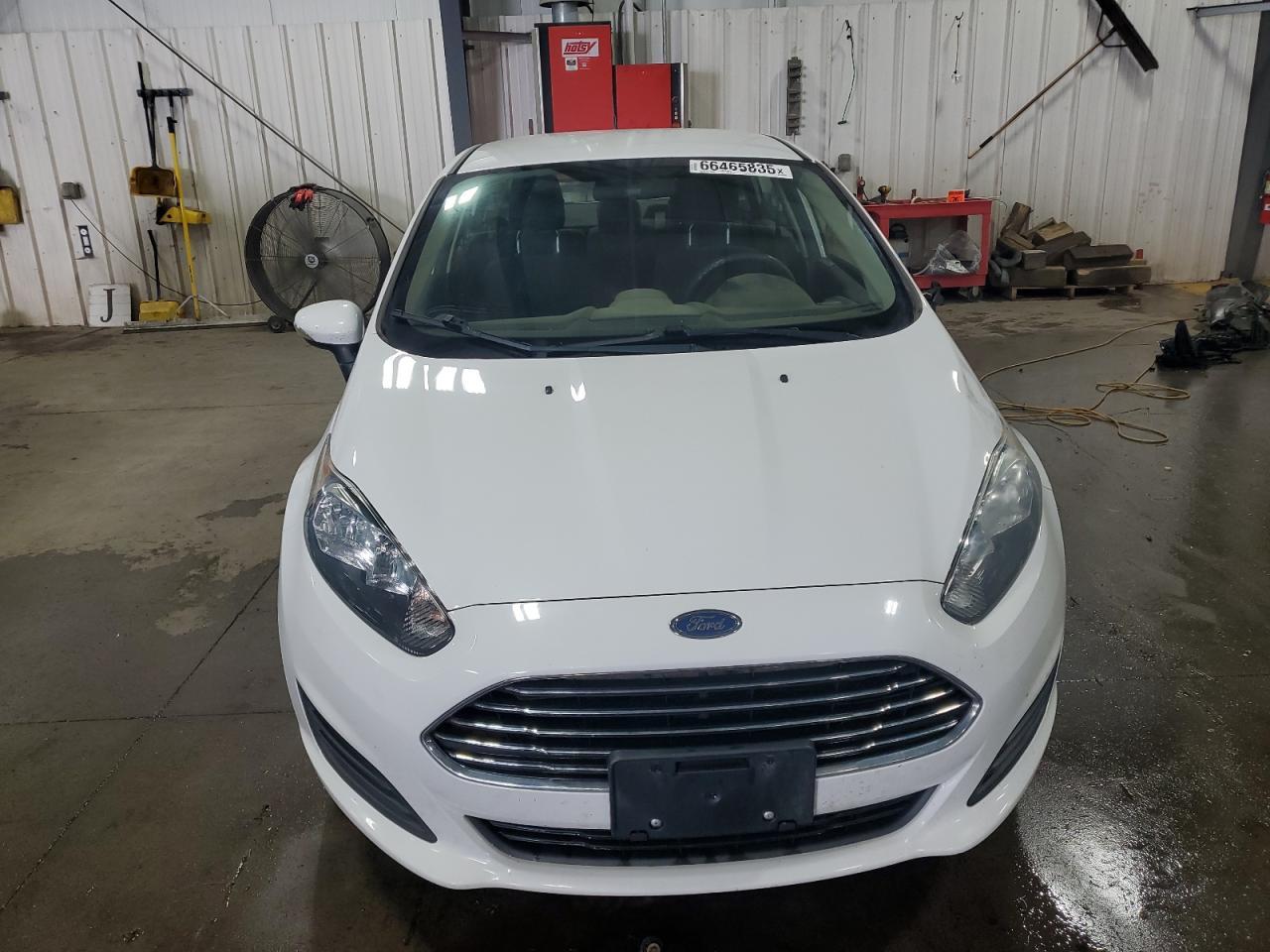 2019 Ford Fiesta Se - Image 5