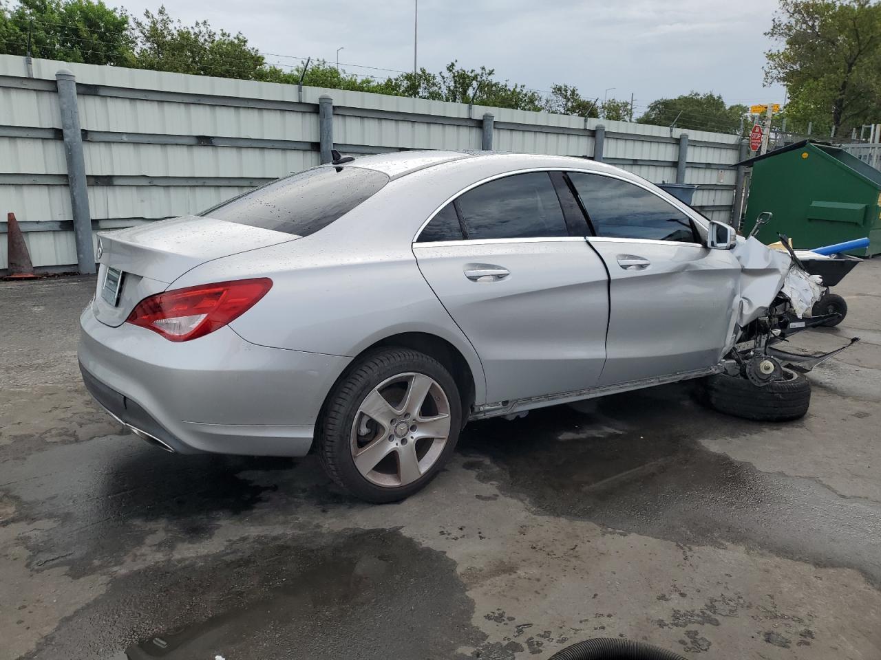 2017 Mercedes-Benz Cla 250 - Фото 3