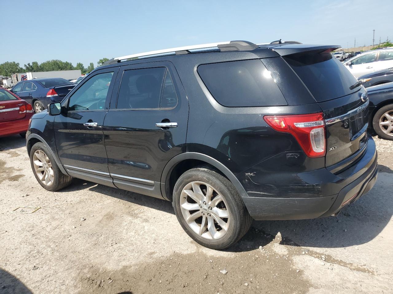 2012 Ford Explorer Xlt - Фото 2