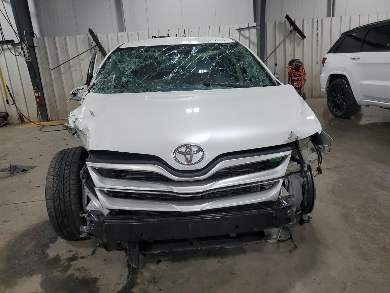 2013 Toyota Venza Le - Фото 5