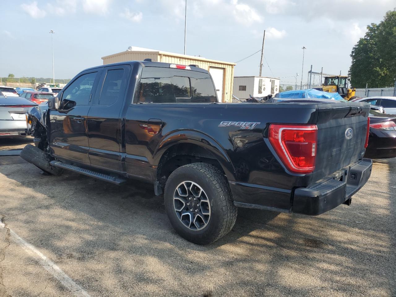 2021 Ford F150 Super Cab - Фото 2