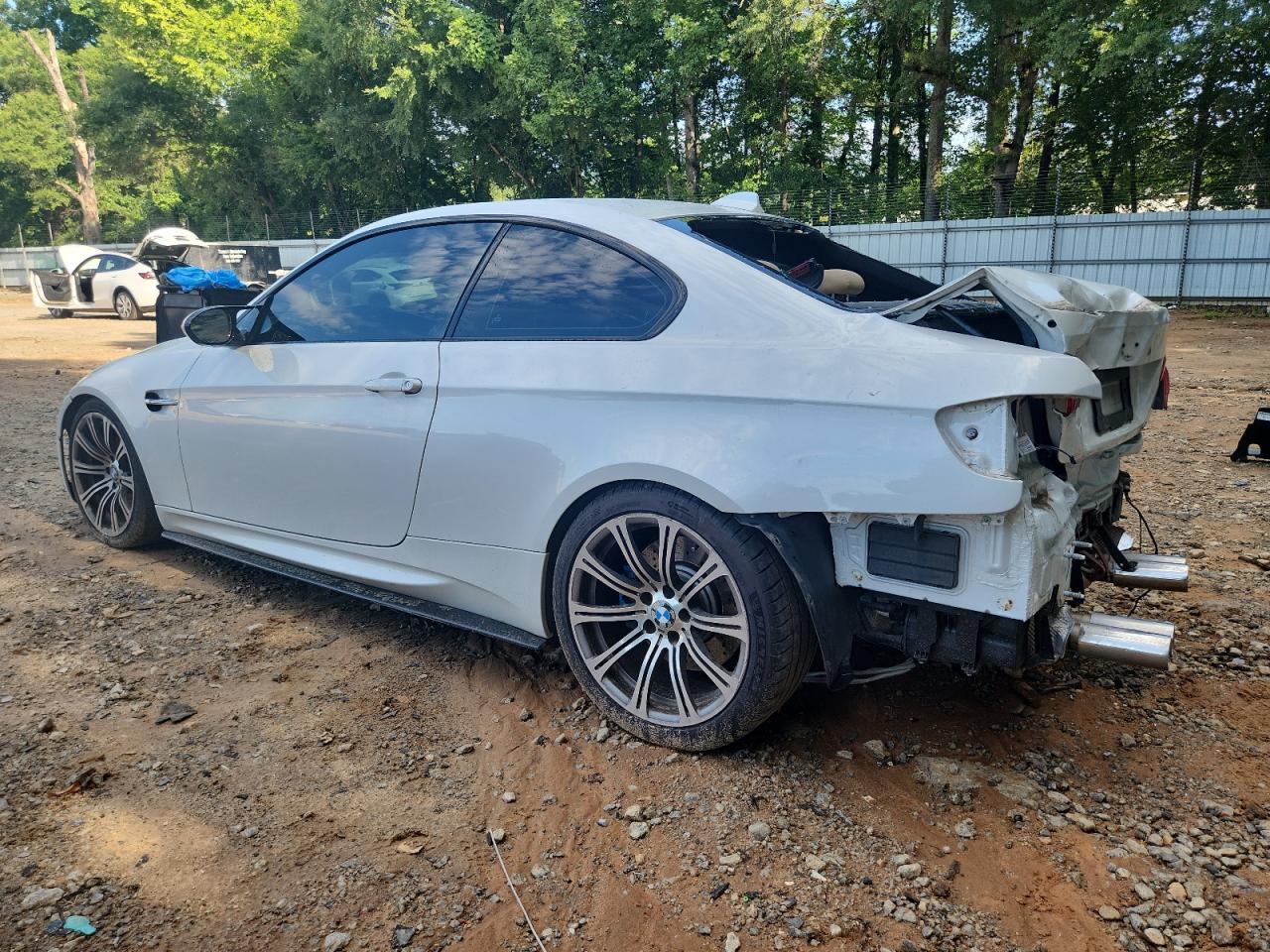 2011 BMW M3 - Фото 2