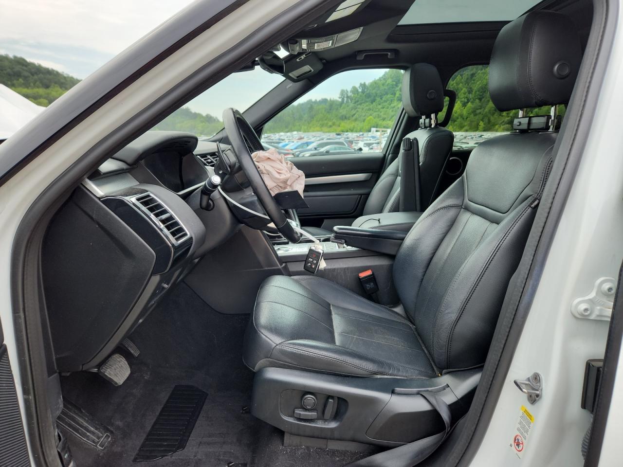 2020 Land Rover Discovery Landmark - Фото 7