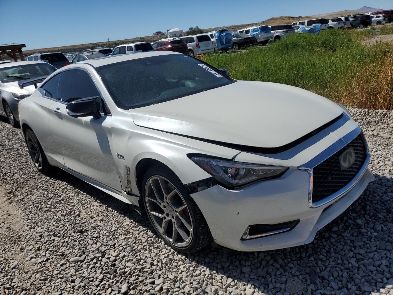 2017 Infiniti Q60 Red Sport 400 - Image 4